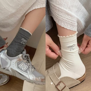 ถุงเท้าข้อสั้นสไตล์ Miu สำหรับผู้หญิงในฤดูใบไม้ผลิและฤดูใบไม้ร่วง ถุงเท้าผ้าฝ้ายแท้ทรงท่อกลาง
