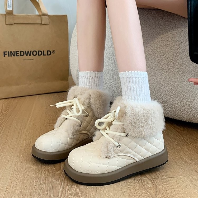 รองเท้าบูทผู้หญิงแฟชั่นเกาหลีรอบนิ้วเท้าแบนผูกเชือกท่อสั้นบวกกำมะหยี่รองเท้าหิมะที่อบอุ่นขนาด35-40