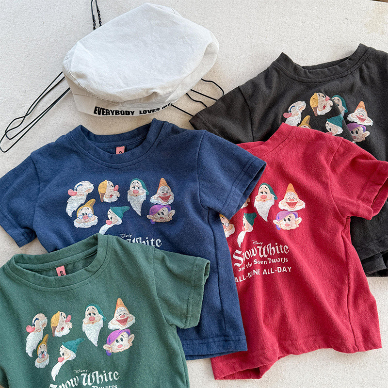 เสื้อยืดแขนสั้นสำหรับเด็กเล็ก แบบการ์ตูนอะนิเมะ สวมใส่ง่าย สบาย และน่ารัก