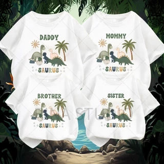 🔥พร้อมส่ง&COD🔥RINA STUDIO เสื้อผ้าพ่อแม่ลูกการ์ตูนไดโนเสาร์พิมพ์ครอบครัวจับคู่ชุดเสื้อเด็กวันเกิดปาร์ตี้ครอบครัวเสื้อยืด