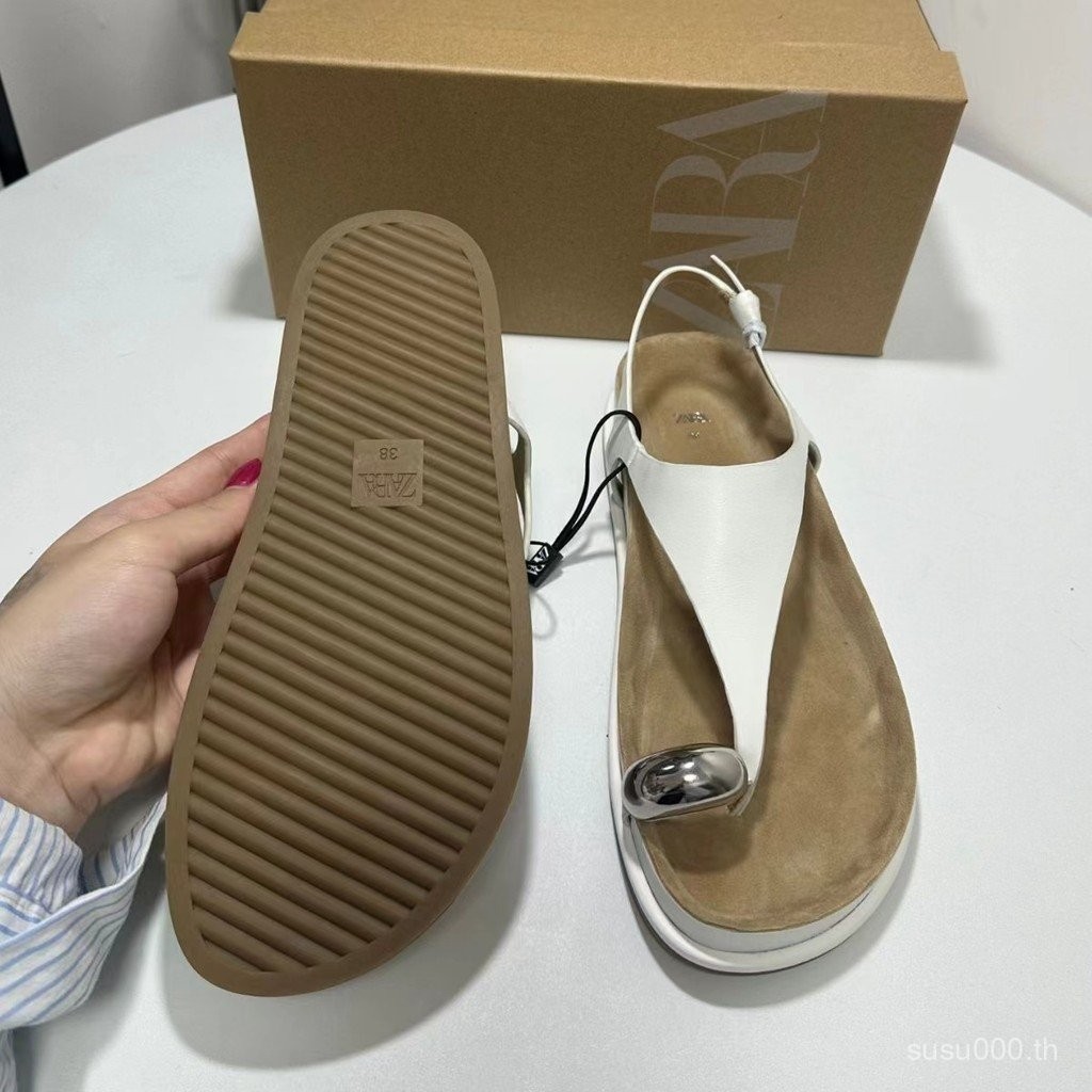 Za สินค้าใหม่ 2024 ฤดูร้อนยุโรปอเมริกันหนา Soled รอบ Toe รูป Sole คลิปมุมโลหะหัวเข็มขัด Bright เครื่องประดับรองเท้าแตะแฟชั่นผู้หญิง