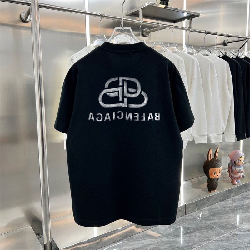 Spot BA แฟชั่นสันทนาการฤดูร้อนใหม่หลวมรอบคอผ้าฝ้าย Retro Lock โลโก้พิมพ์เสื้อยืดแขนสั้นขนาดใหญ่ XS-3XL