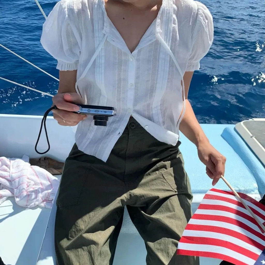 เสื้อลูกไม้แขนพัฟ สไตล์เกาหลีใหม่สำหรับฤดูร้อน 2025