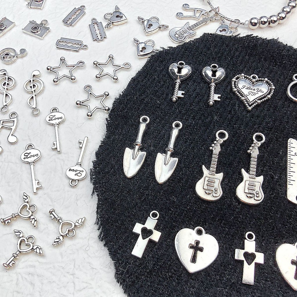 Y2k หวาน Cool สไตล์จี้โลหะผสม Cross Love กีต้าร์ล็อคญี่ปุ่น DIY Handmade ลูกปัดสร้อยคอสร้อยข้อมือวัสดุ KYVH