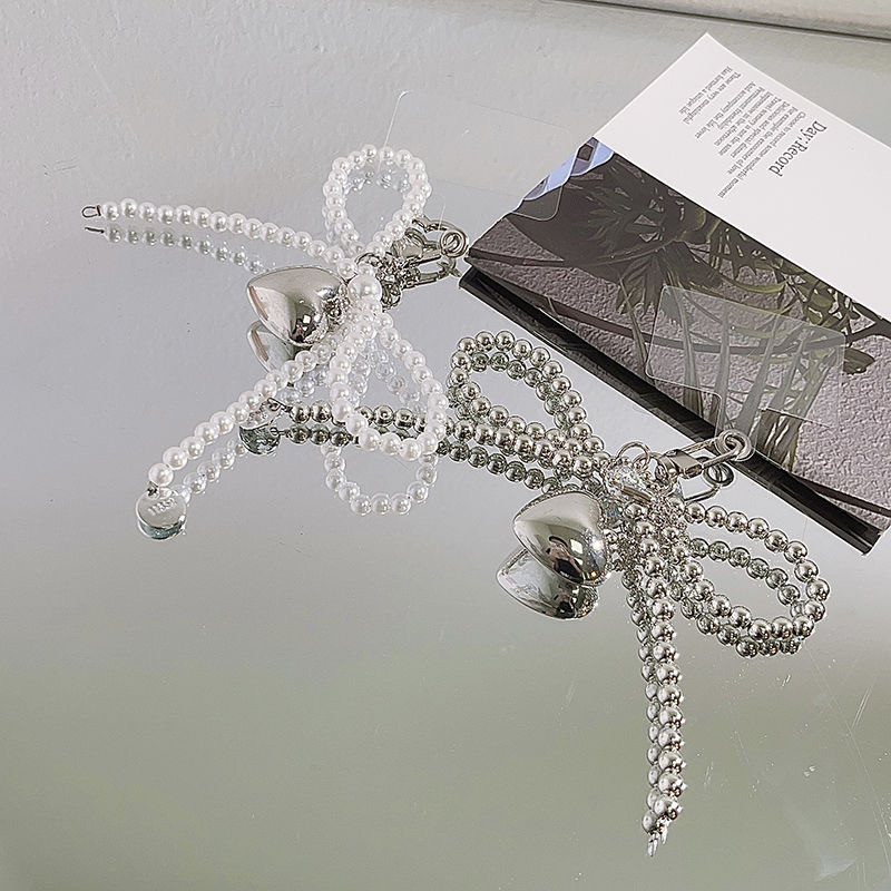ที่ละเอียดอ่อนลูกปัดพวงกุญแจ Handmade Pearl Bow รูปจี้พวงกุญแจหัวใจพวงกุญแจเครื่องประดับ Pearl ตกแต่งสําหรับกระเป๋าโทรศัพท์