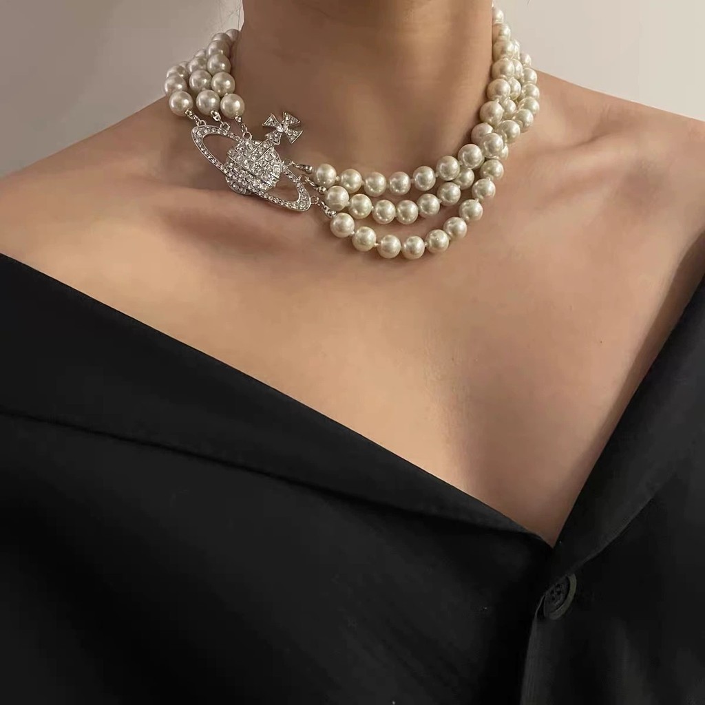 Vivienne Westwood Saturn สร้อยคอมุกเพชรสามชั้นสร้อยคอหรูหรา ins Cool สไตล์ Planet หรูหรา Clavicle Chain