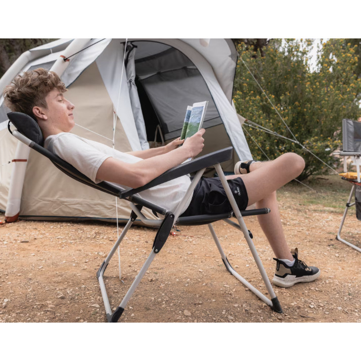 เก้าอี้ 💥ส่งไวทุกวัน💥 Quechua เก้าอี้ปรับเอน ได้ 6 ระดับ และ ที่รองเท้า สำหรับออกแคมป์ พับได้