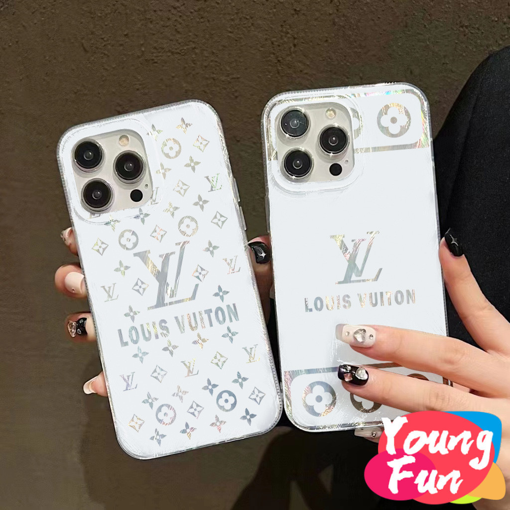 หลุยส์ วิตตอง สําหรับ iphone 15 Pro Max 14 XR 13 11 12 Pro Max 8 7 6 6S Plus X Xs Max Se 2020 13 12 11 Silver FeatherหรูหราHographicเลเซอร์ยี่ห้ออินเทรนด์ซิลิโคนนุ่มกรณี