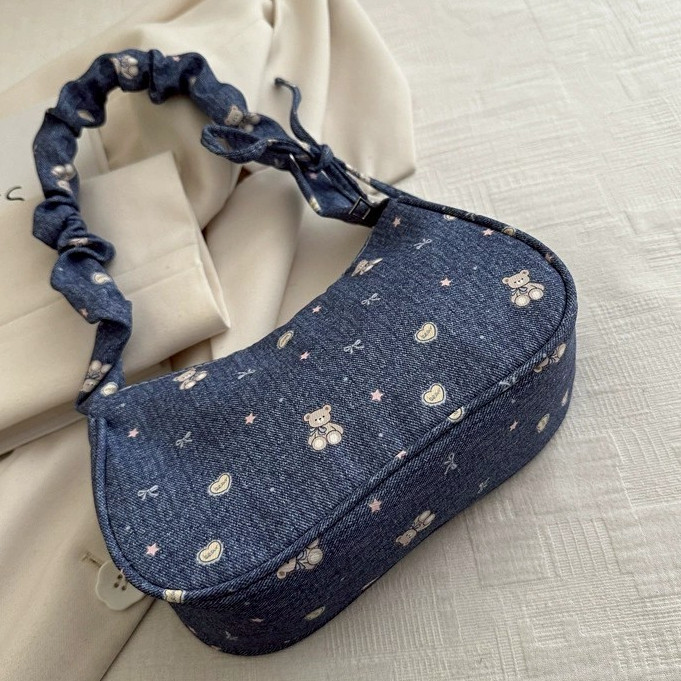 Lenira (B2434) กระเป๋าถือสะพายไหล่ลายยีนส์ดอกไม้+โบว์ใบเล็ก ปรับสายย่นน่ารัก - รูปที่ 5