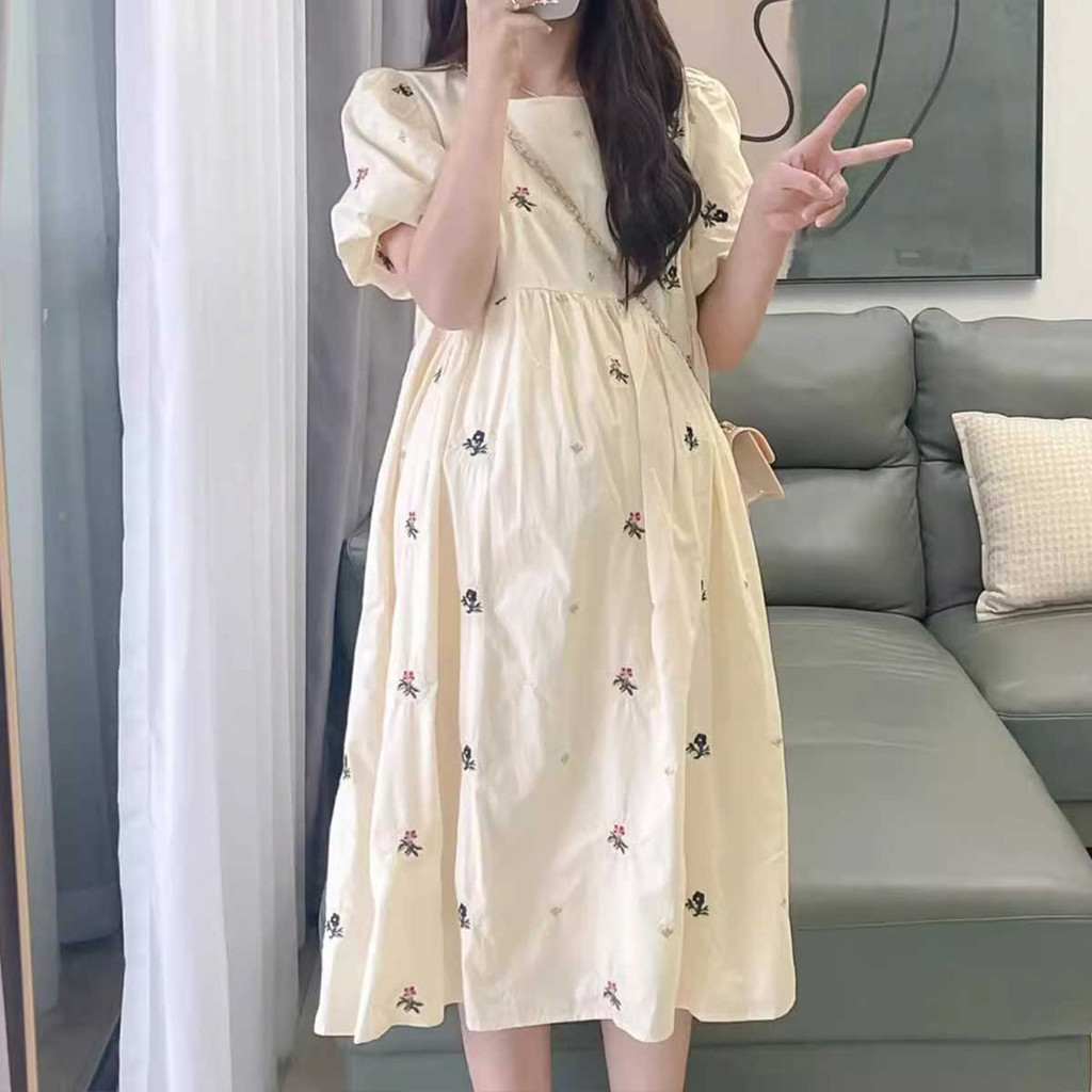 เดรสคนท้องสไตล์มินิ แขนตุ๊กตา ลายดอกอ่อนหวาน