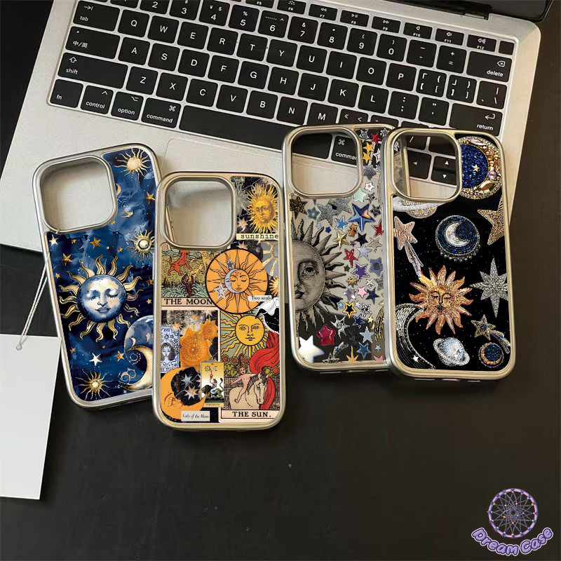 เคสไอโฟน11 ศิลปะกราฟิติดวงอาทิตย์ดวงจันทร์อ่อน สำหรับ IPhone XR 11 13 15 12 14 16 Pro Max X XS MAX 7Plus 8 15 16 14 Plus