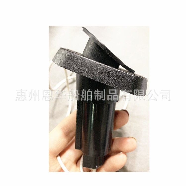 การค้าต่างประเทศส่งออกรองเท้าเรือยอร์ช พร้อมอุปกรณ์ไฟLEDและซ็อกเก็ตปรับมุม