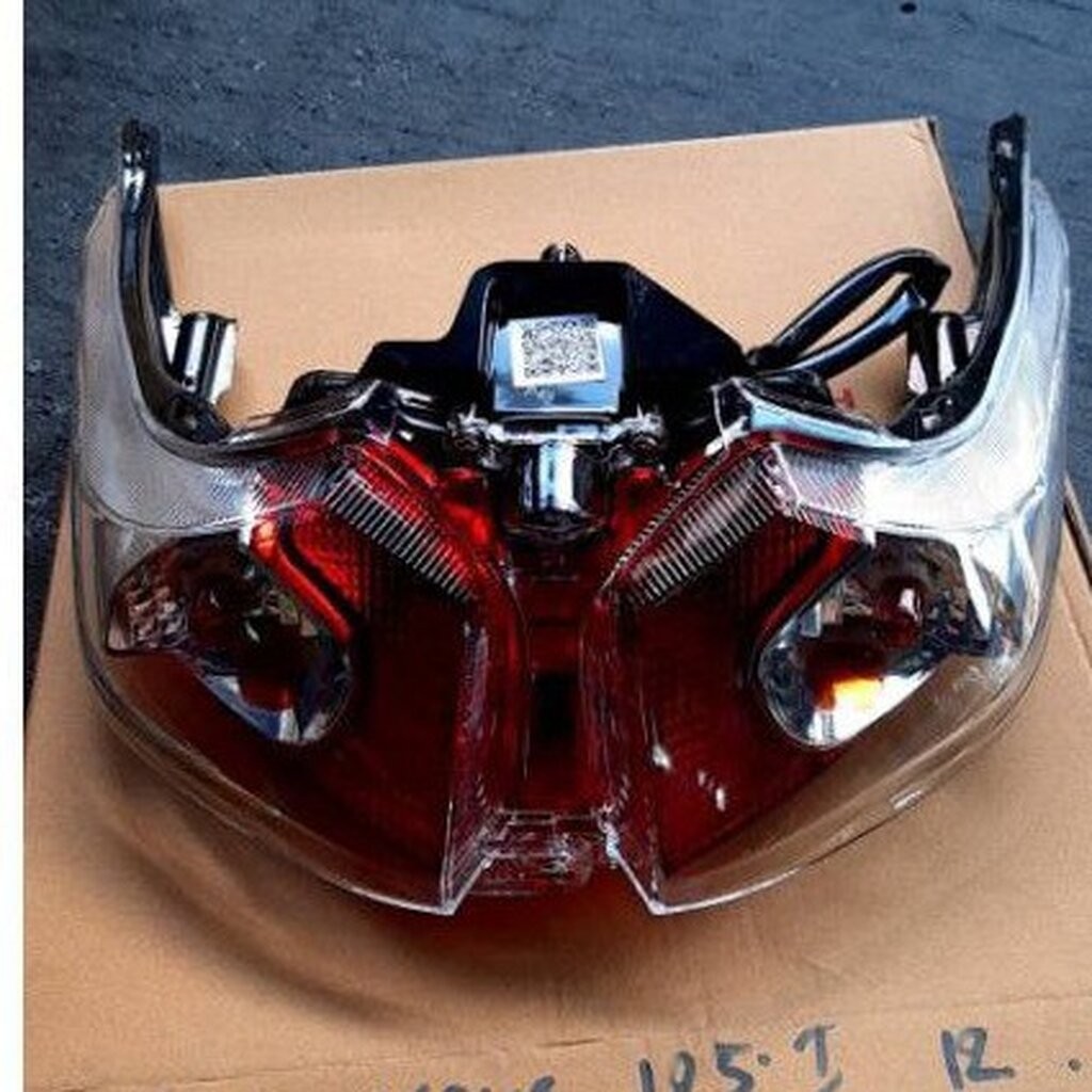 ไฟท้าย wave 125i ปลาวาฬ ชุดไฟท้าย เวฟ 125 ปลาวาฬ รุ่นไฟ พร้อมขั้วสายไฟ รถปี 2012-2017