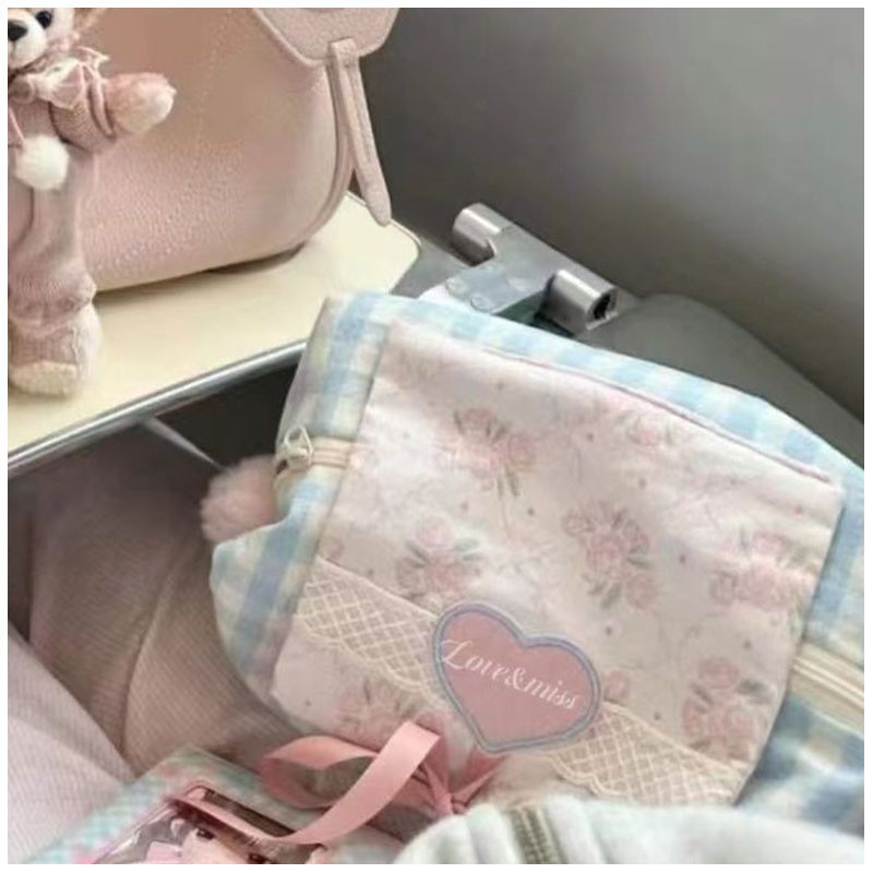 C&k กระเป๋าแต่งหน้า ที่เก็บของน่ารัก niche grid ins กระเป๋าเก็บการศึกษาและกรูมมิ่งความจุขนาดใหญ่แบบพกพา