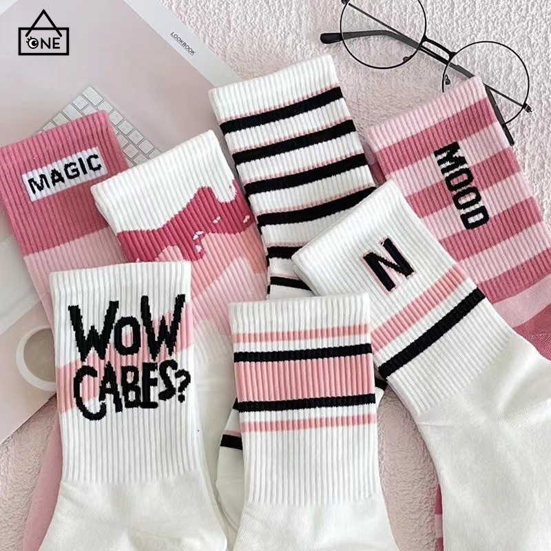 COD❤️ถุงเท้าข้อกลางกีฬาผ้าฝ้ายแท้ลายแถบน่ารักนักเรียนดูดซับเหงื่อกันลื่นถุงเท้าสำหรับผู้หญิง-a.one