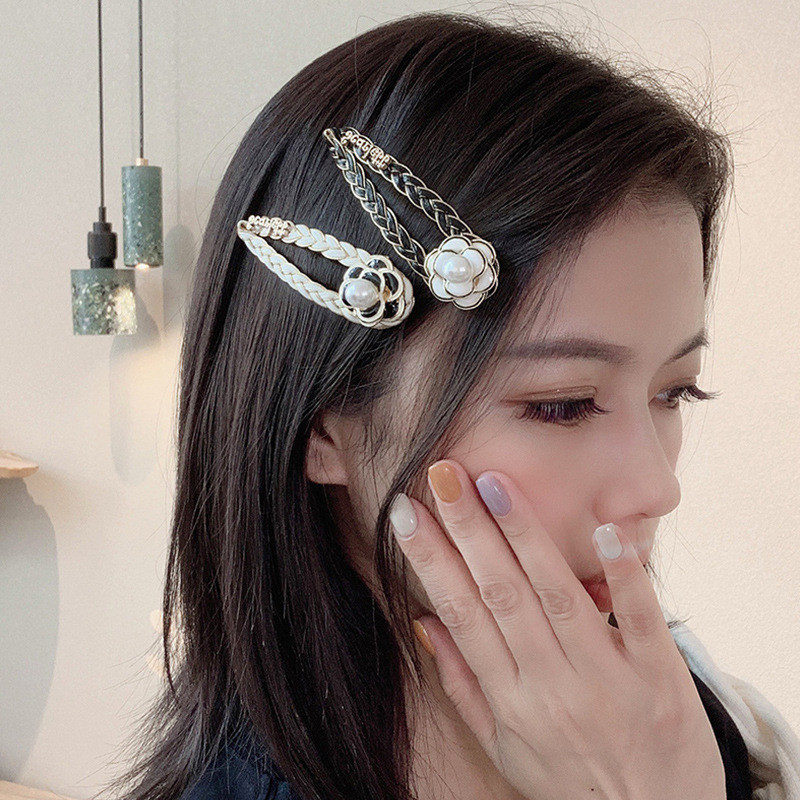 กิ๊บติดผม ประดับมุกและดอกคามิเลียสไตล์เกาหลี เครื่องประดับผมแบบประณีต 2 สี