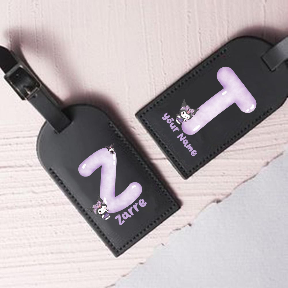 26 ตัวอักษร Kuromi พิมพ์ชื่อ กระเป๋าแท็กแฟชั่นเดินทางในประเทศ Travel Accessorie Baggage กระเป๋าถือ แท็กชื่อ ของขวัญ