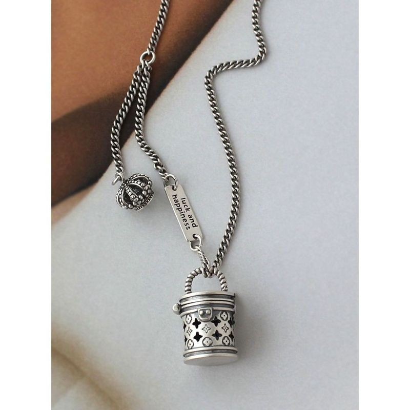 Miyan S925 Silver Retro Barrel จี้สีดํากล่องสร้อยคอมงกุฎผู้หญิงสามารถเปิดซอง Ball Not Hollow แห่งชาติอินเทรนด์ Niche