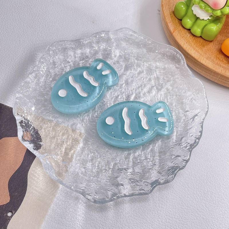 โปร่งใสปลาน้อยรองเท้า Charm Croc Jibz DIY เรซิ่นที่มีสีสันอุปกรณ์เสริมรองเท้าเคสโทรศัพท์ Handmade กิ๊บติดผมขนาดเล็ก Patch Hole รองเท้าหัวเข็มขัดตกแต่ง