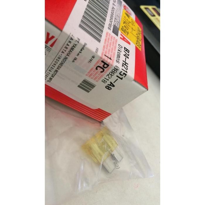 FUSE / FUSE 20A CAMPERE YAMAHA XMAX /X-MAX 250 ORIGINAL YGP B74-H2151-A1 ดีที่สุด