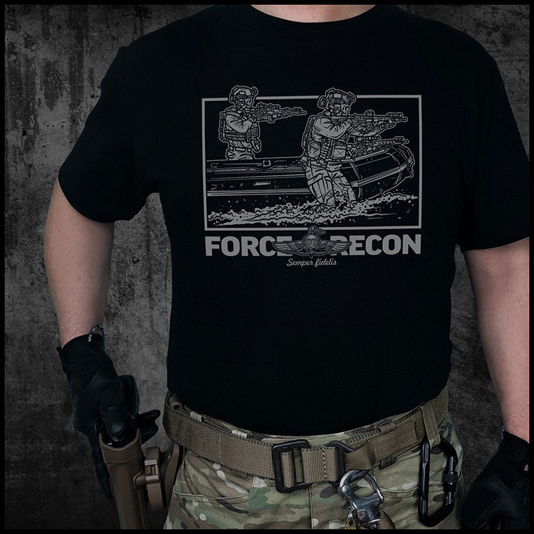 เสื้อยืดลายทหารยุทธวิธี Recon Special FR ของ USMC รีไซเคิล 100% สำหรับผู้ชาย ผ้าคอตตอน