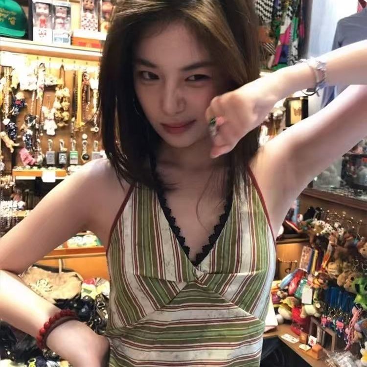 เสื้อกั๊กวินเทจ คอวี ลายสวย สำหรับ 여름 เชือกแขวนเอว สไตล์สั้น