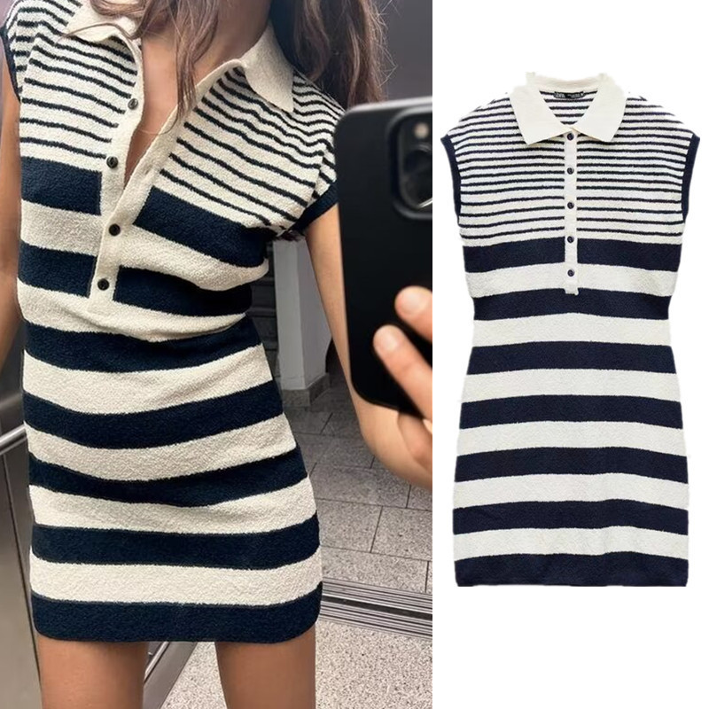 Zara สินค้าใหม่ เดรสถักยืดคอปกโปโลลายทาง8779627