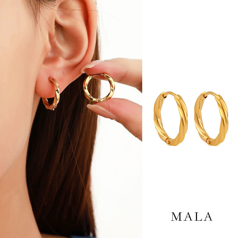 Simple Möbius ต่างหูเหล็กไทเทเนียมชุบทอง 18k สําหรับ Unisex