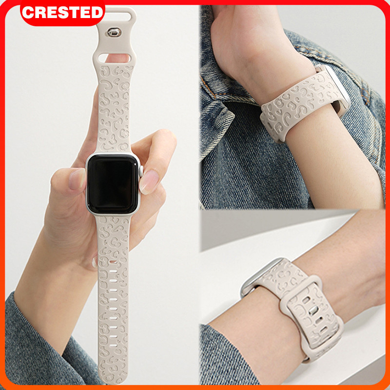 แกะสลักสายซิลิโคนสำหรับ Apple Watch 49มม. 46.  45มม. 44มม. 42มม. 40มม. 38มม. iWatch Series 11 10 9 8 7 6 Ultra/SE 3 2