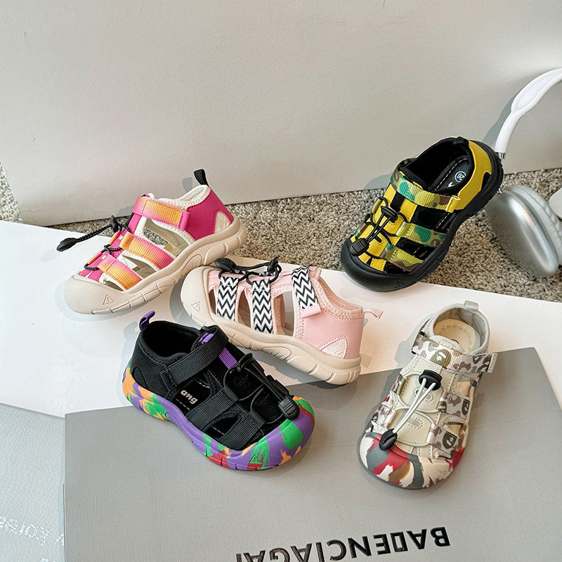 รองเท้าแตะเด็กเด็กชาย Hollow Toe-Covered Soft-Soled รองเท้าแตะสาว Anti-Collision All-Match รองเท้าเด็ก