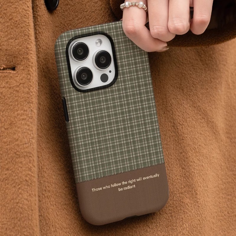 Insอังกฤษสีเขียวลายสก๊อตสีน้ําตาลใช้งานร่วมกับIPhone 16promax 15 16 Plus 16pro Xrโทรศัพท์มือถือป้องกันกรณีXs Xsmax Hard Case 15promax 7/8plus Anti-Strike 15pro 13 14 Pro Two-Layer
