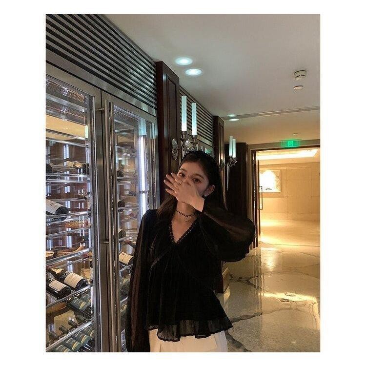 mimi&didi#เสื้อลูกไม้ชีฟอง เสื้อเชิ้ตผ้าชีฟองกันแดดคอวีสีขาวฝรั่งเศสสำหรับผู้หญิง ในช่วงฤดูร้อนบาง ๆ ระดับไฮเอนด์#99141 - รูปที่ 3