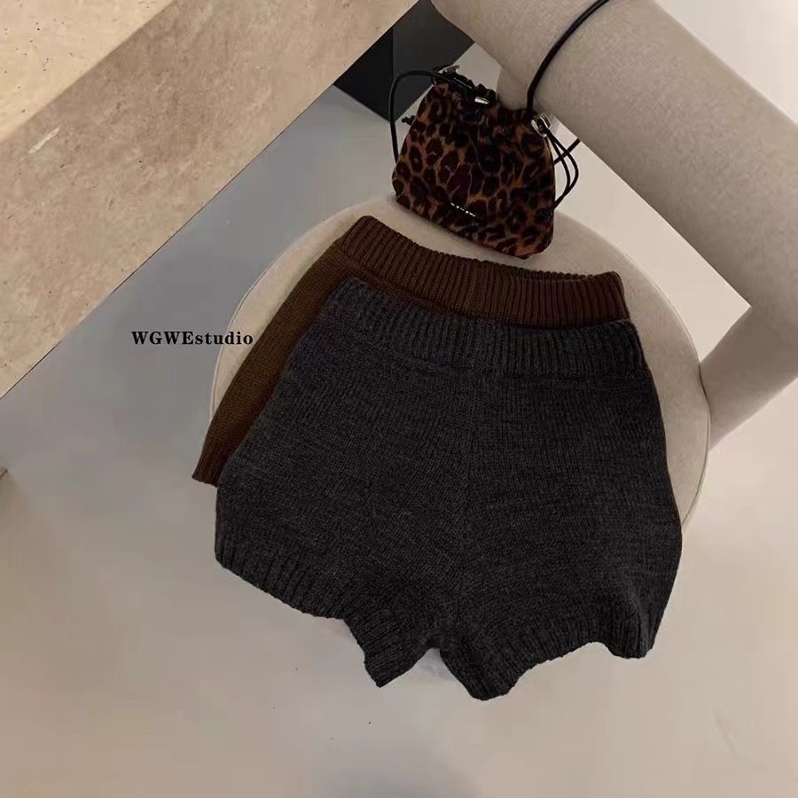 เกาหลีกางเกงขาสั้น สำหรับฤดูใบไม้ร่วงและฤดูหนาว สไตล์เรียบง่ายและกระชับ เอวสูง ยืดหยุ่น มีสีทึบ - รูปที่ 3