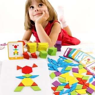 GeeToy 155 ชิ้น/เซ็ตไม้รูปแบบบล็อกรูปทรงเรขาคณิตจิ๊กซอว์ปริศนา Tangram Montessori ของเล่นเพื่อการศึกษาสําหรับเด็ก 24 ชิ้นการ์ด