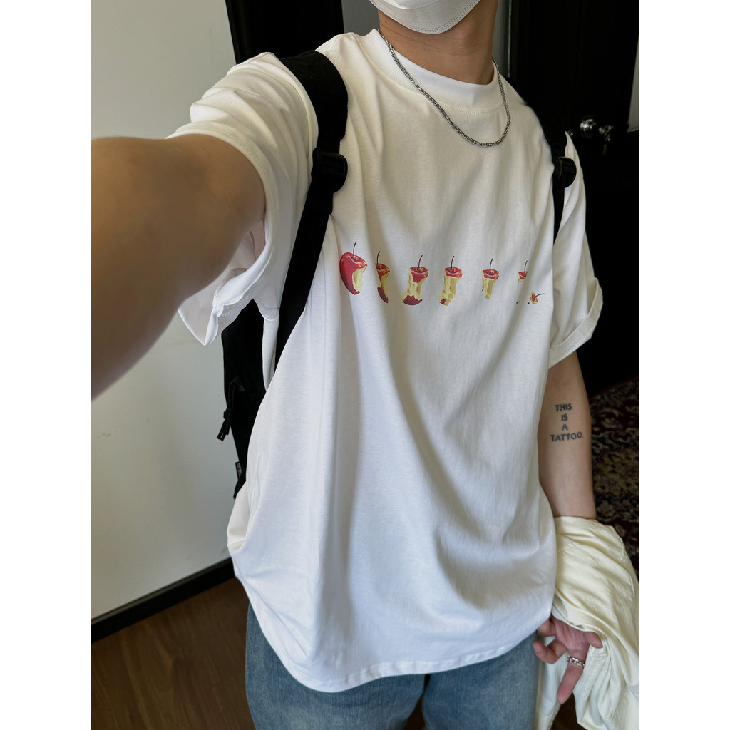 Beeyanbuy เสื้อยืด Unisex เสื้อยืดแขนสั้นทรงหลวมพิมพ์ลาย apple ทันสมัยและสนุก #G029