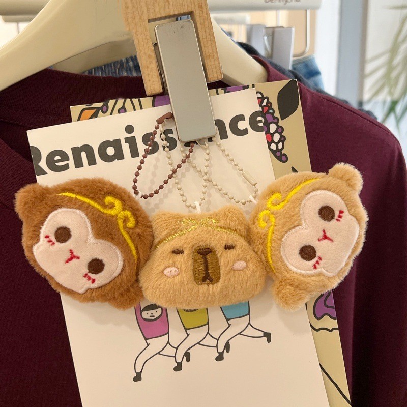 น่ารักการ์ตูนตุ๊กตา Capybara Monkey Head ตุ๊กตาพวงกุญแจกระเป๋าจี้ตกแต่งของขวัญเพื่อน