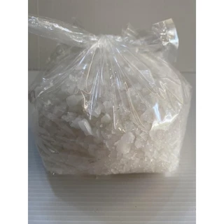เกลือทะเลเม็ดขาว 900g. เกลือสมุทร 100% ใช้ปรับสภาพน้ำ เกลือเม็ดเลี้ยงปลา เกลือสปาขัดผิว Salt