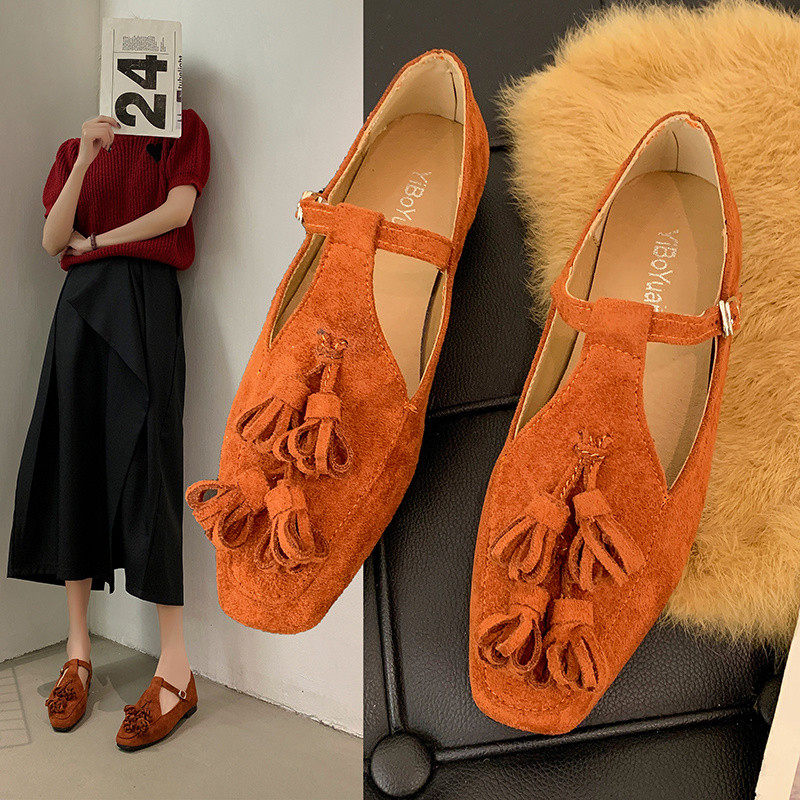 รองเท้าแฟชั่นสไตล์กระโหลก ส้นแหลมแบบ.krish เกาหลี