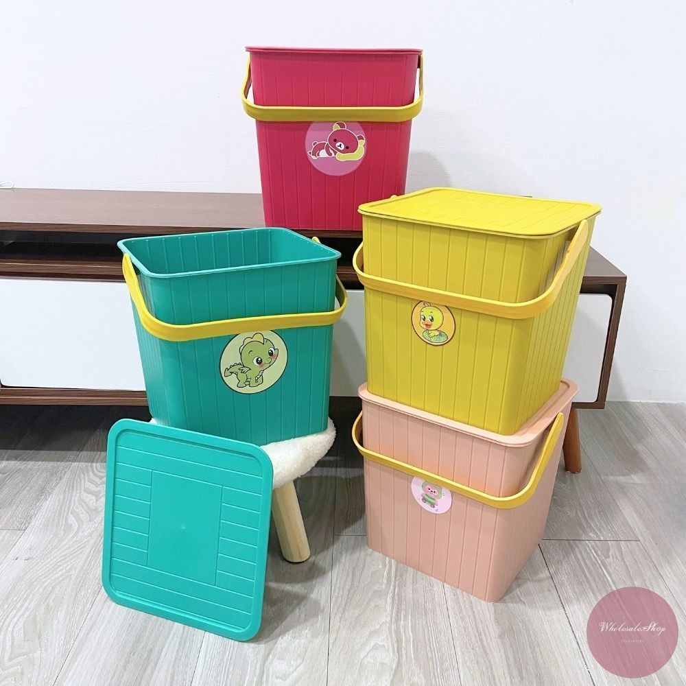 ถังเก็บของ ถังจัดระเบียบ ถังพลาสติกใส่ของอเนกประสงค์ กันน้ำ กันฝุ่น ถือจับสะดวก มีหูหิ้ว พร้อมฝาปิด