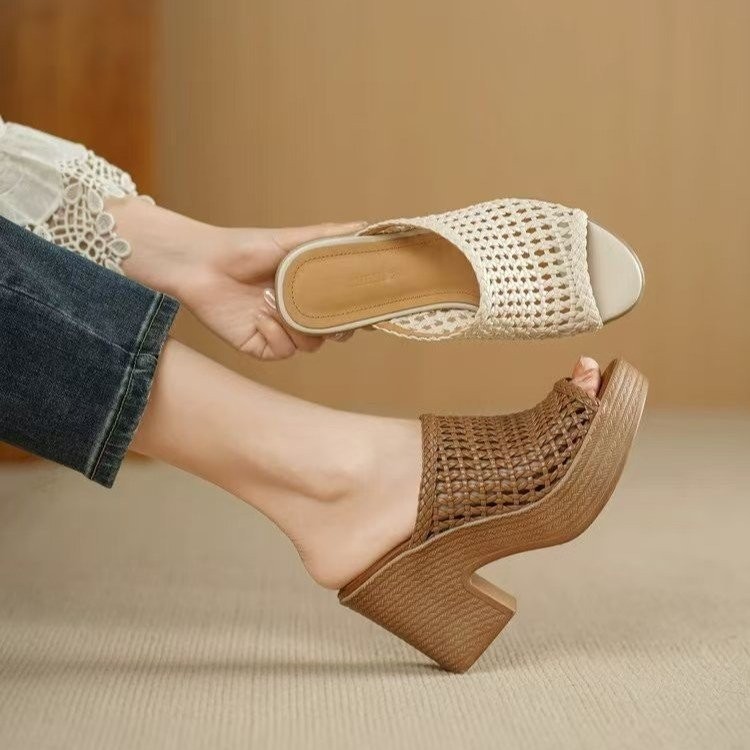 รองเท้าส้นสูงเปิดนิ้วสำหรับสตรี พื้นหนา สวมใส่ง่าย ไซส์ 35-40
