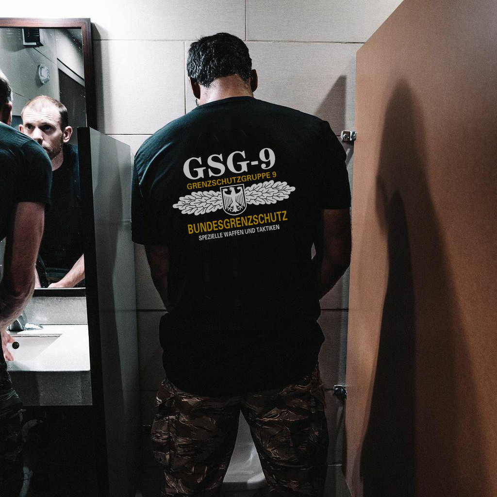 เสื้อยืดแขนสั้นสไตล์ทหาร Tough Guy Club ผ้าฝ้ายแท้ สำหรับทุกเพศ