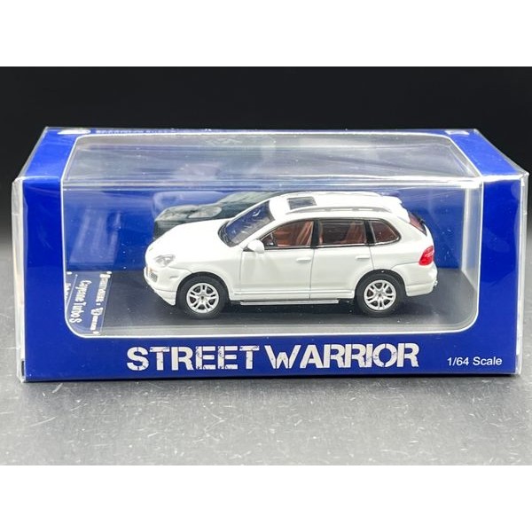 Street Weapon 1:64
Cayenne Turbo S 957 Diecast Model.
White