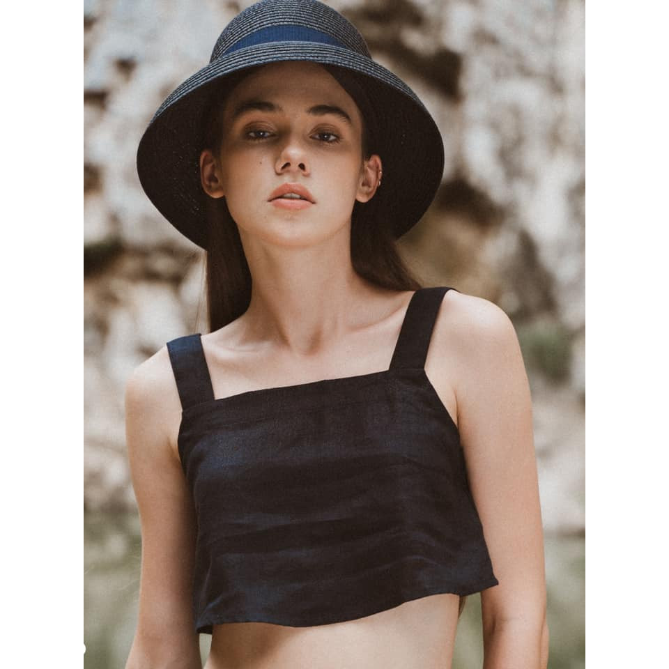 INCO WOMEN เสื้อเสื้อครอปลินิน สายเดี่ยว Cropped Top Linen