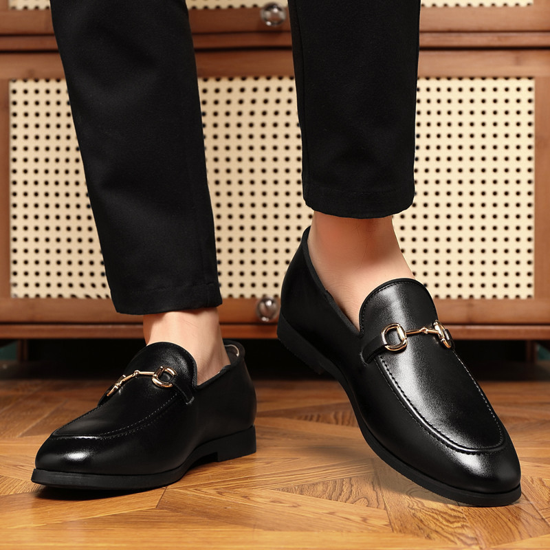 Man Loafers แฟชั่นหนังสีทึบทุกวันงานแต่งงานสีดํา Slip-On รองเท้ารอบ Toe รองเท้าลําลอง