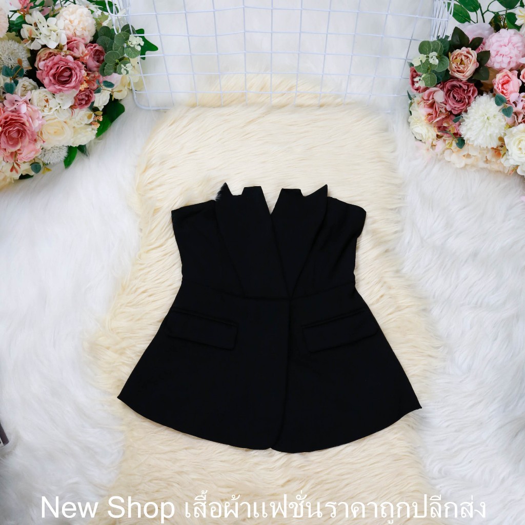เสื้อเกาะอก มีกระเป๋าด้านหน้า ซับในทั้งตัว ผ้าโพลีเอสเตอร์ ความยาวเสื้อ=18