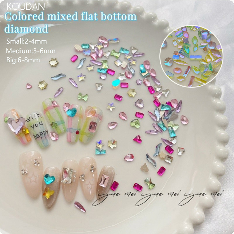 Nail Art สติ๊กเกอร์ติดเล็บ Rhinestone คริสตัลเพชรด้านล่างแบน DIY Super Flash ขนาดผสมสีสัน 100 ชิ้น KOUDAN