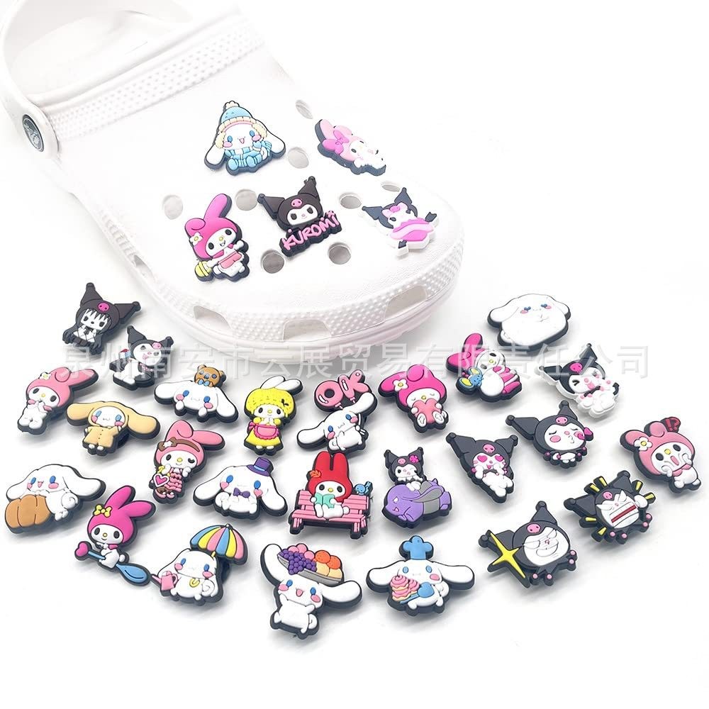 Jibbitz อุปกรณ์ตกแต่งยอดนิยม กระเป๋า crocs Sanrio Melody Kuromi Cinnamorol Pin crocs sanrio