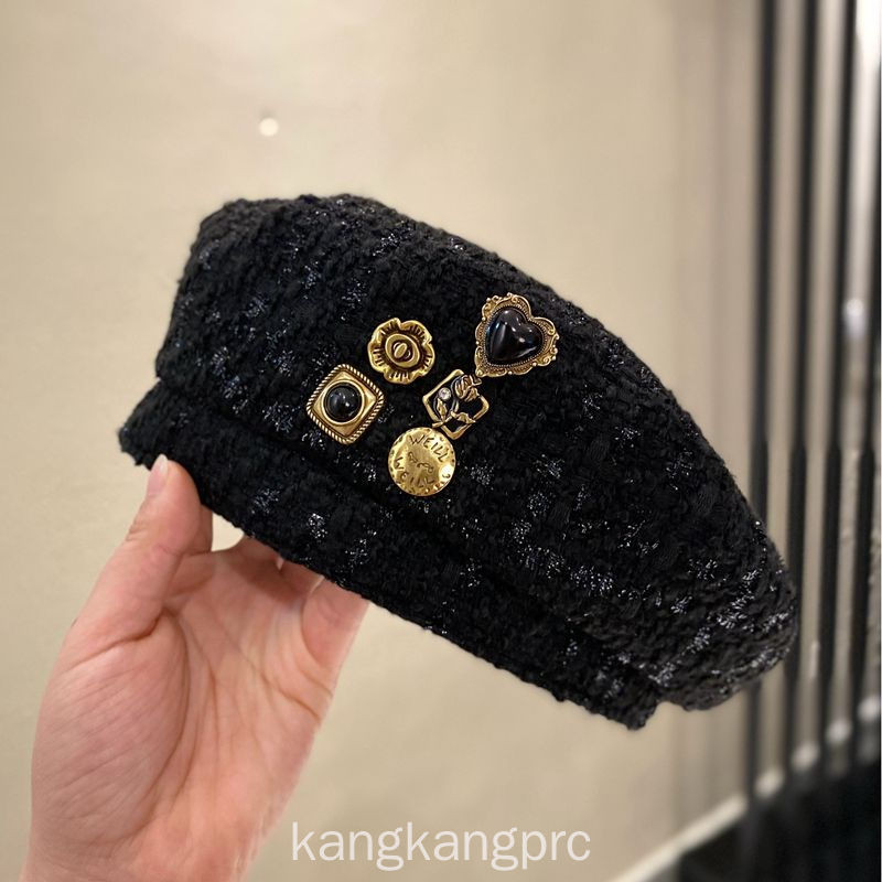 หมวกสไตล์ Chanel สีดำ beret สำหรับสตรี หมวกที่เหมาะกับทุกการแต่งตัว สไตล์เกาหลีฤดูใบไม้ผลิ