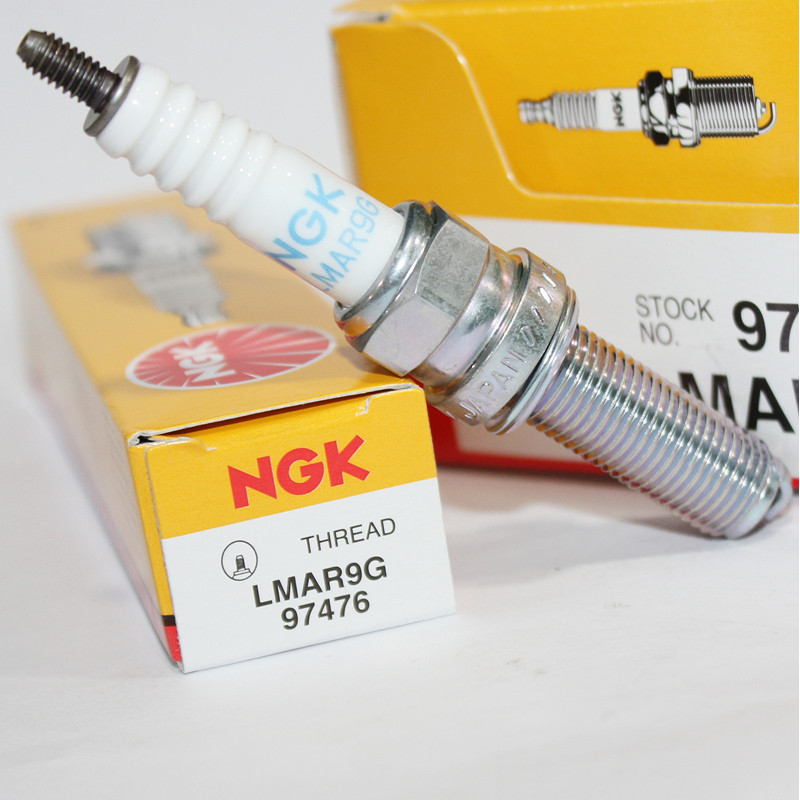 หัวเทียน NGK LMAR9G เหมาะสําหรับ Kawasaki Ninja Ninja400 KLX230 KLX230R Z400