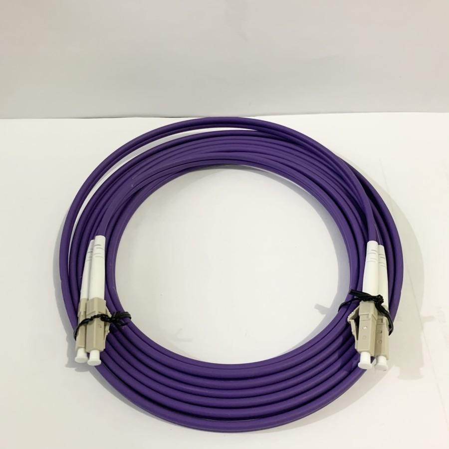 LC LC OM4 patchcord ไฟเบอร์ออปติกมัลติโหมด OM4 ดูเพล็กซ์ 50/125um 30 เมตร